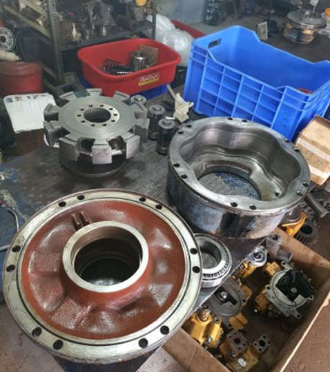 Poclain Hydraulics Spare Parts
 - RK Earth Movers, Srirangam, Trichy